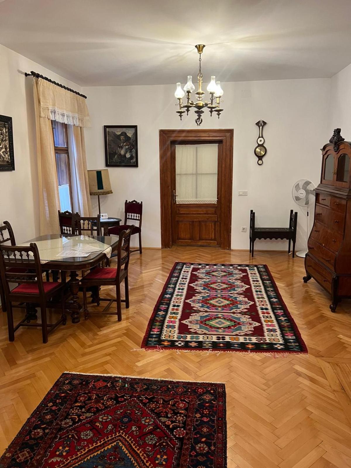 Apartamento Casa Livia Braşov Exterior foto